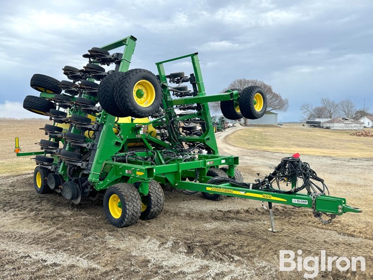 2011-john-deere-1990-image-3