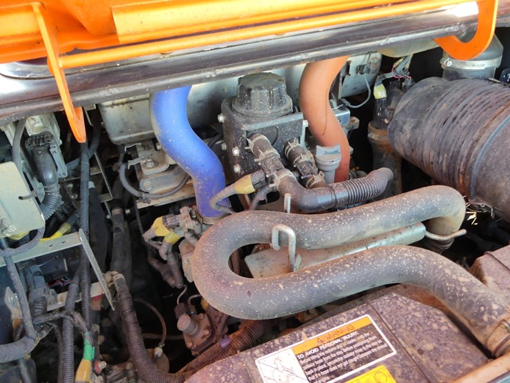 kubota-svl95-2s-image-9