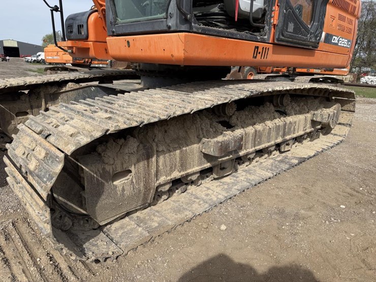 doosan-dx225-lc-3-image-9