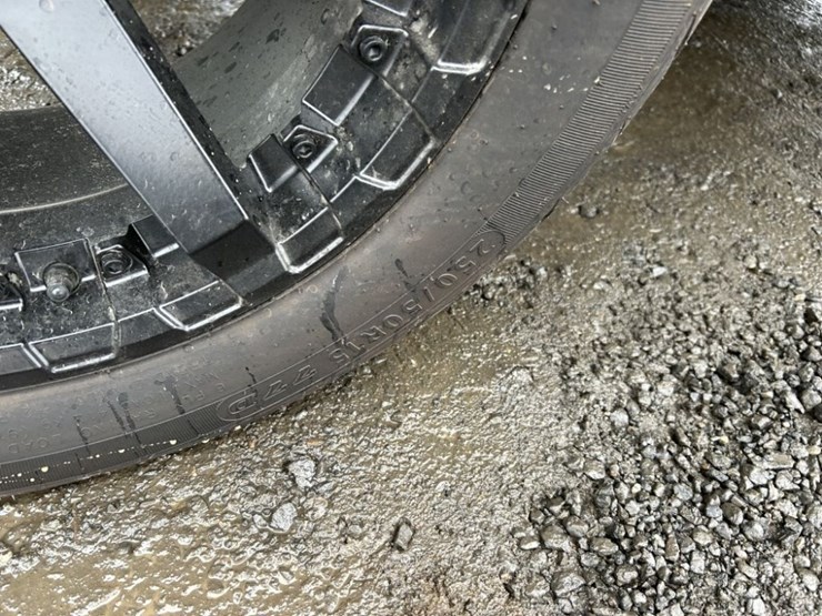 2024-envy-nv4-electric-utility-cart-image-10