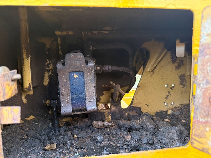 caterpillar-977l-image-26