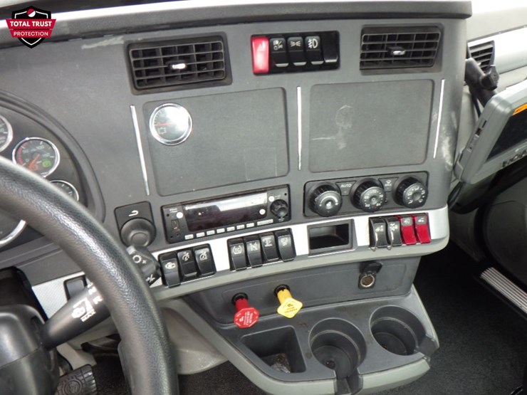 2022-kenworth-t680-image-18