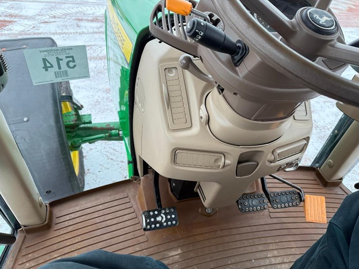 john-deere-7330-premium-image-64