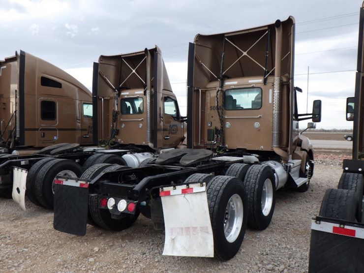 2022-kenworth-t680-image-7