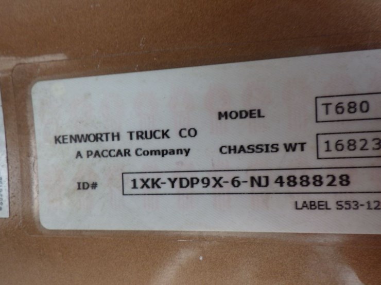 2022-kenworth-t680-image-22