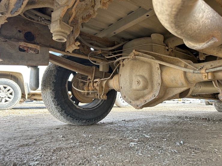 2006-chevrolet-2500-image-25