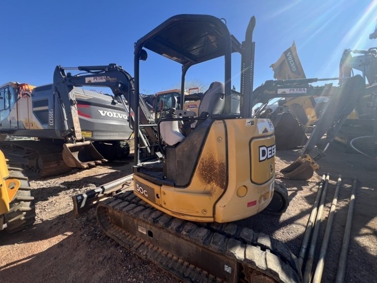 2017-deere-50g-image-2