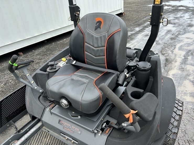 2023-spartan-srt-xde-zero-turn-mower-image-18