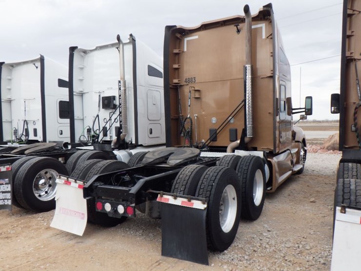 2022-kenworth-t680-image-9