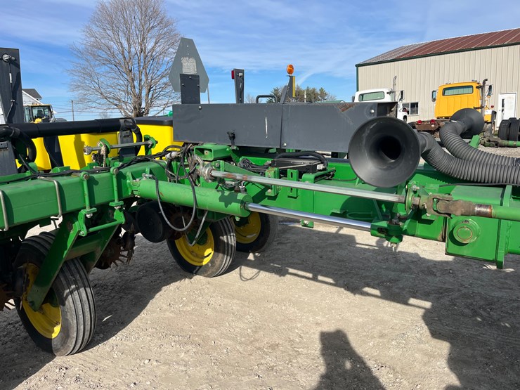 john-deere-1770-image-24