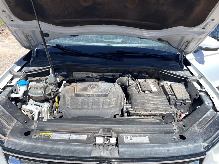 2019-volkswagen-tiguan-se-image-96