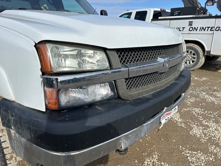 2006-chevrolet-2500-image-11