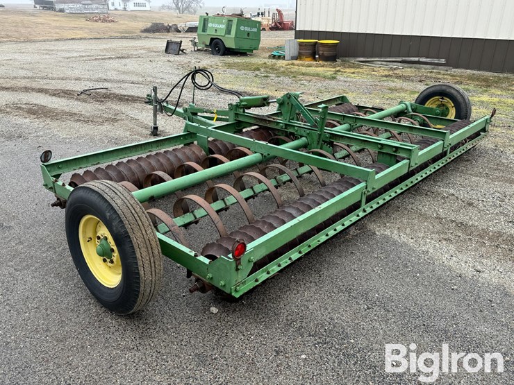 john-deere-14-image-7