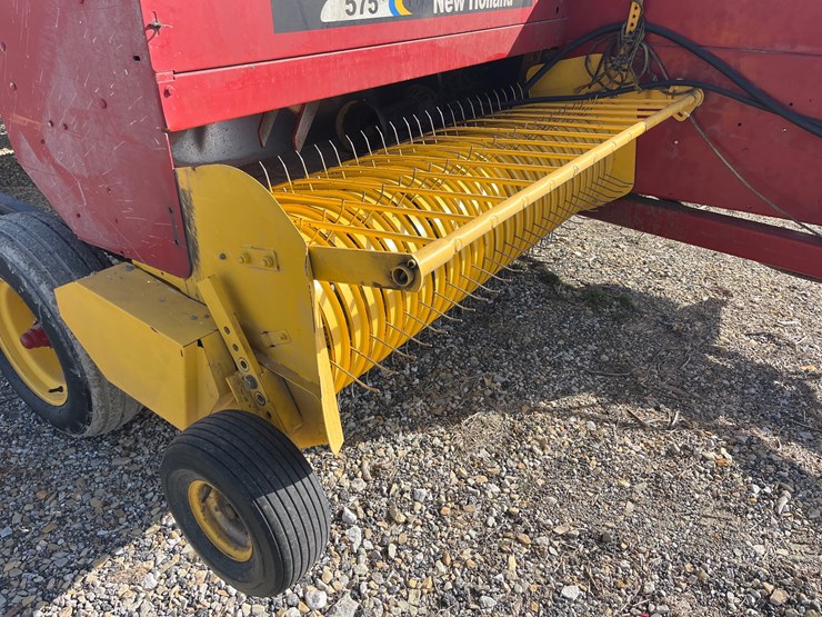 new-holland-575-image-7