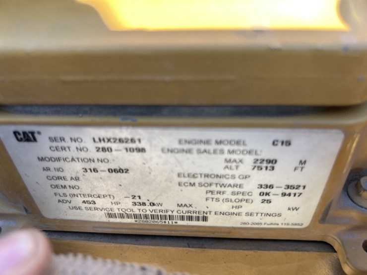 2010-caterpillar-740b-image-38