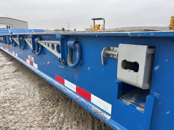 2022-globe-lowboy-image-31