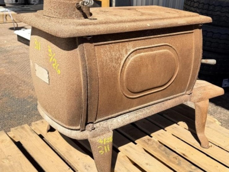 2slb--vintage-wood-burning-stove-image-2