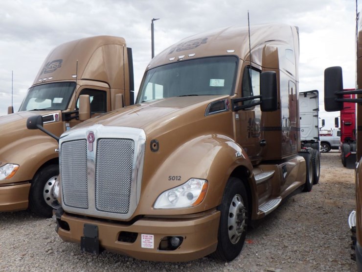 2022-kenworth-t680-image-1