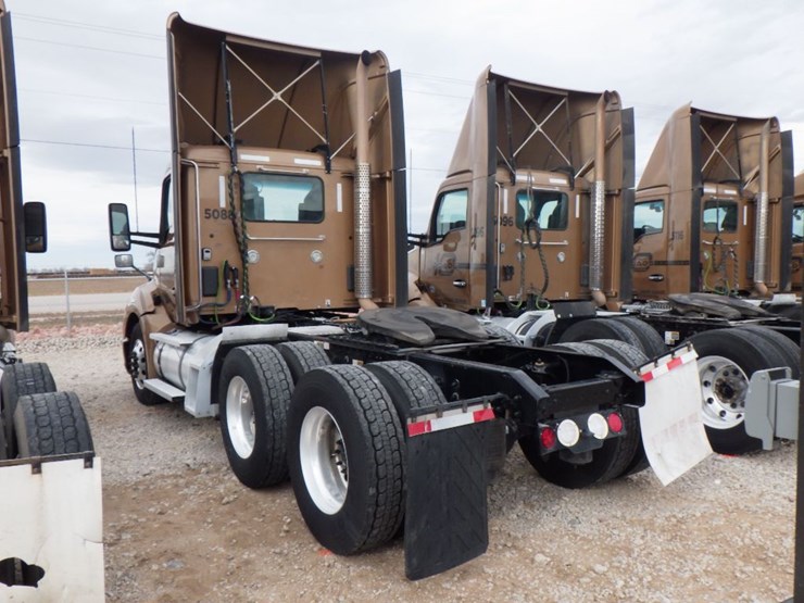 2022-kenworth-t680-image-11