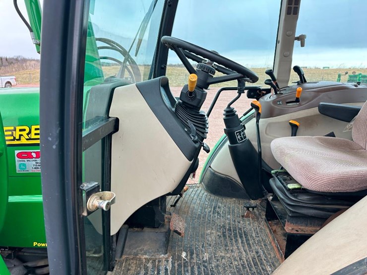 john-deere-5425-image-42
