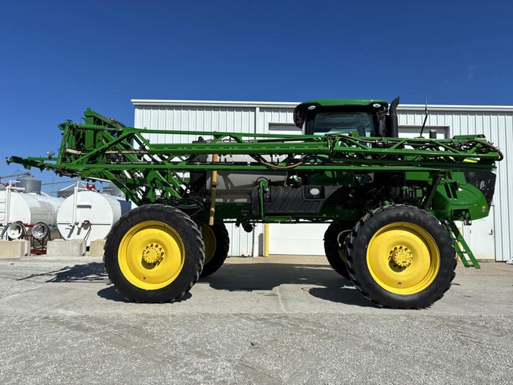 2018-john-deere-r4030-image-4