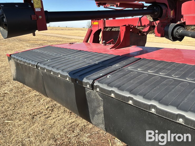 2020-case-ih-dc133-image-19