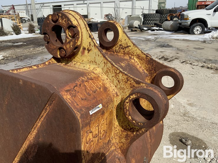 komatsu-pc200-image-12