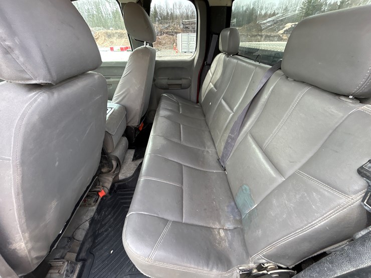 2012-chevrolet-silverado-2500-lt-image-57