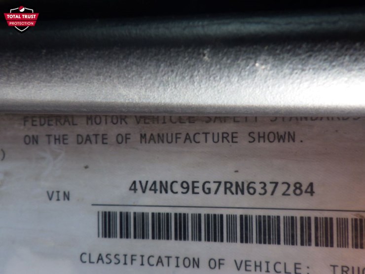 2024-volvo-vnl-300-image-18