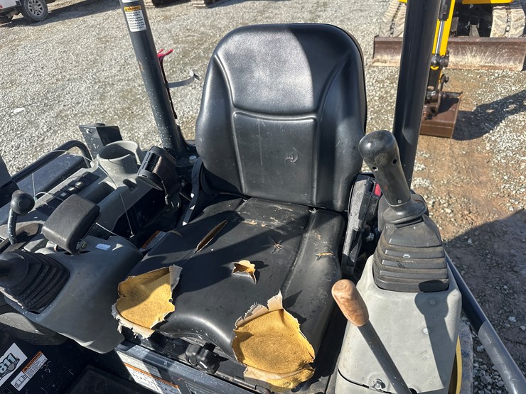 yanmar-vio35-6a-image-44