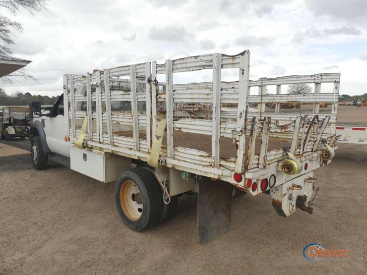 2009-ford-f550-image-3