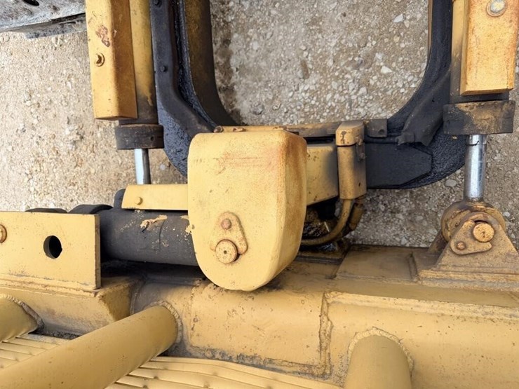 caterpillar-d3c-image-5