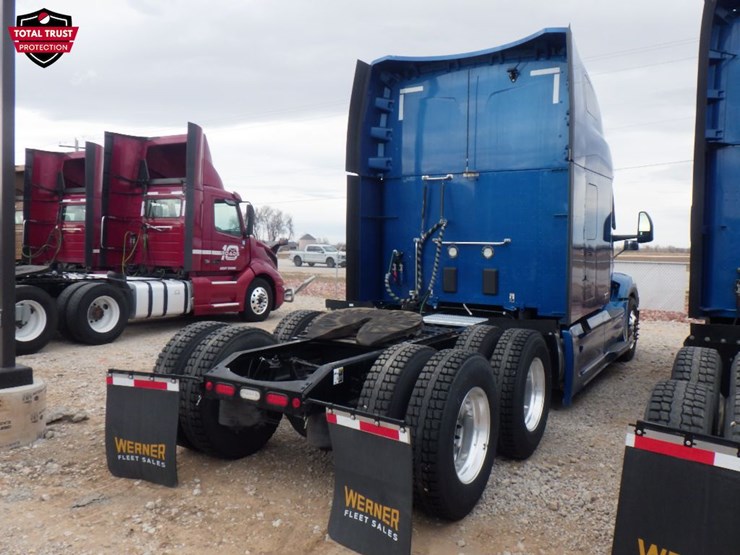 2022-peterbilt-579-image-9