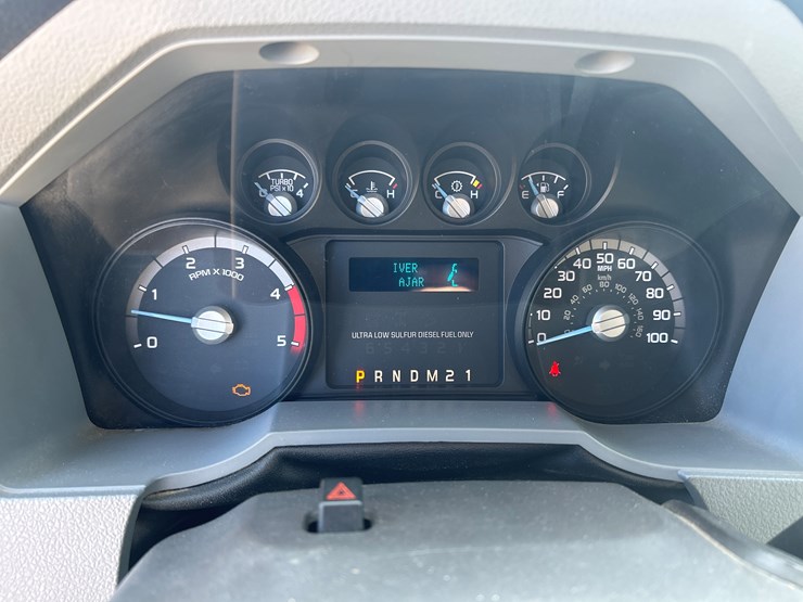 2011-ford-f550-image-68