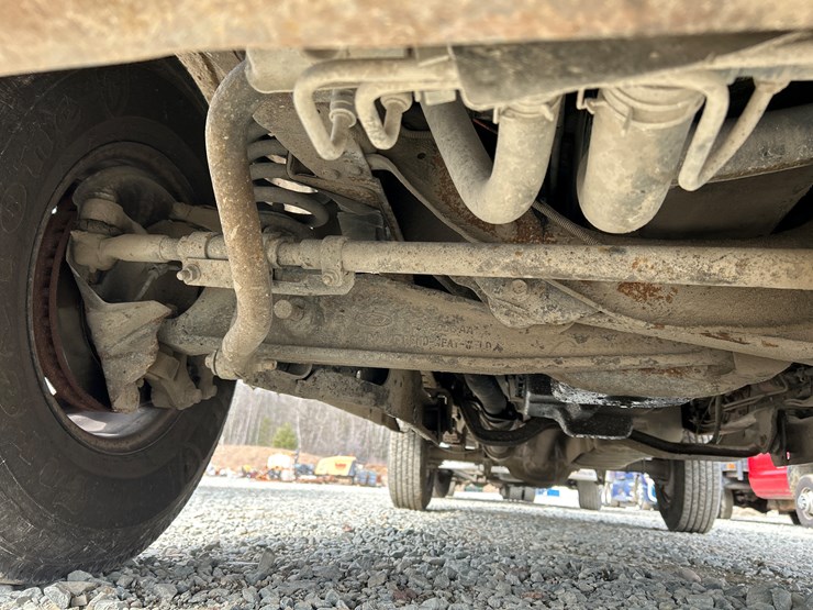 2001-ford-f250-image-27