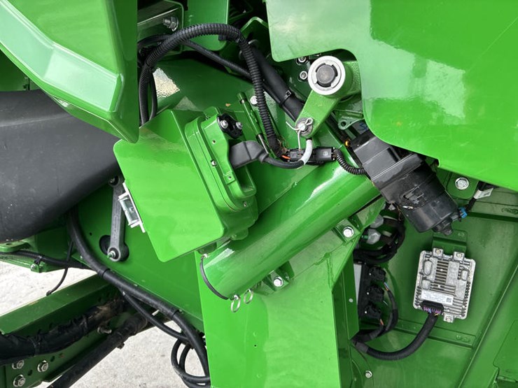 2022-john-deere-s780-image-70