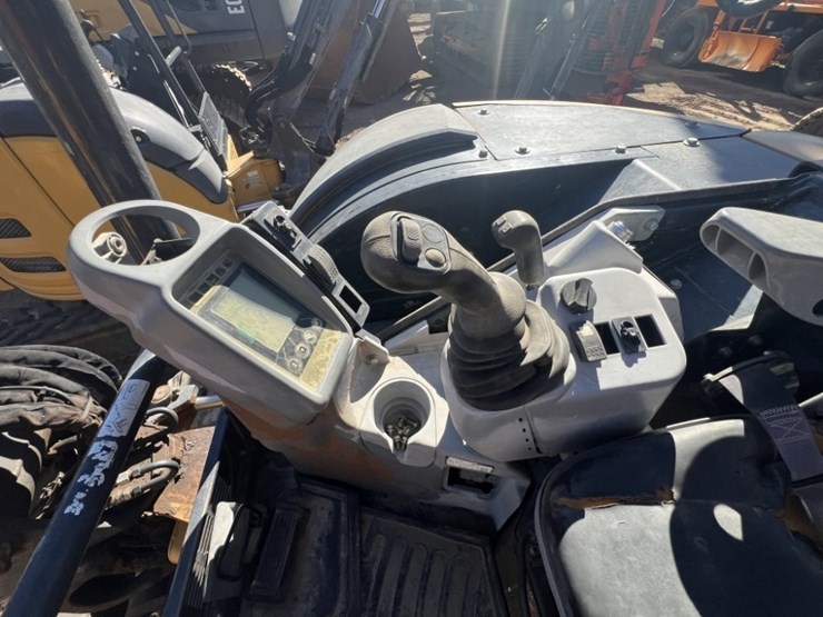 2017-deere-50g-image-19