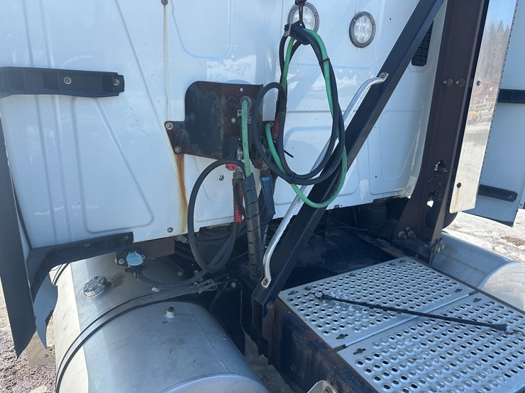 2017-international-lt-image-17