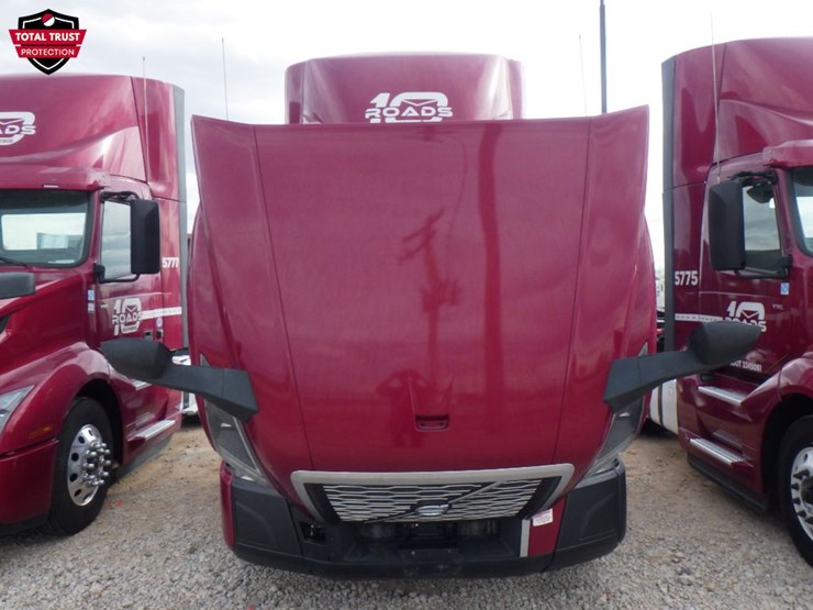 2024-volvo-vnl-300-image-21