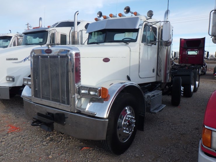 1997-peterbilt-379-image-1