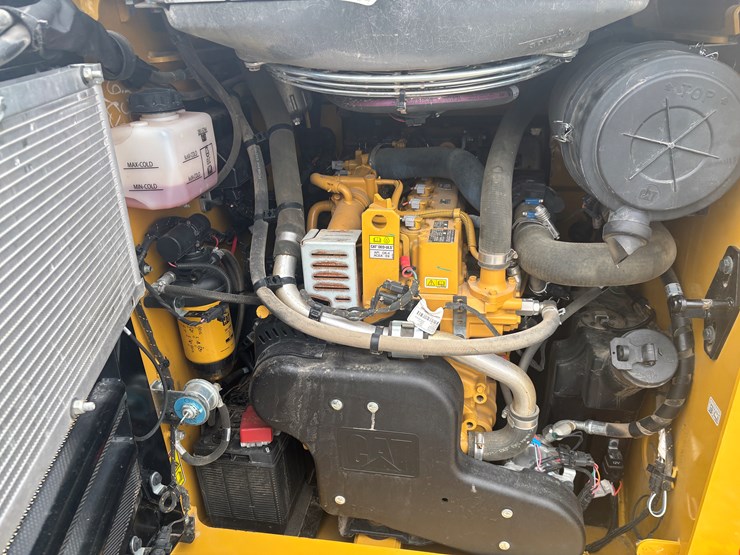 2023-caterpillar-289d3-image-26