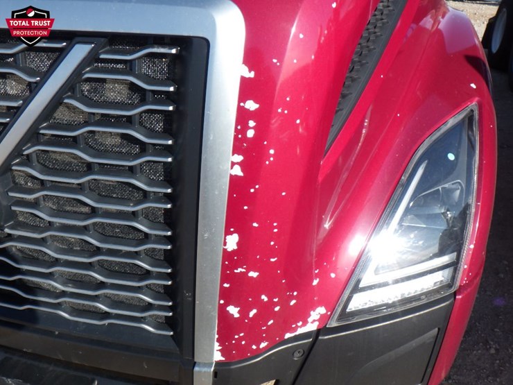 2022-volvo-vnl-300-image-5