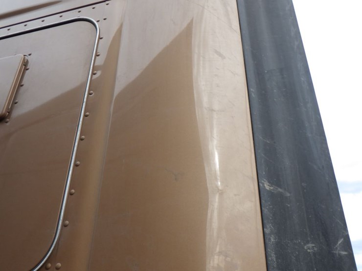 2022-kenworth-t680-image-17