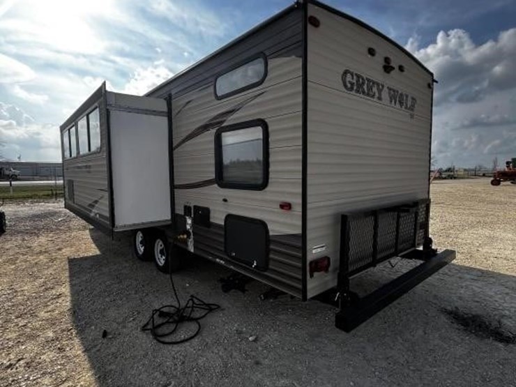 l2--2016-forest-river-travel-trailer-image-30