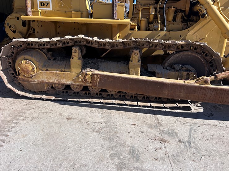 caterpillar-d7-image-50