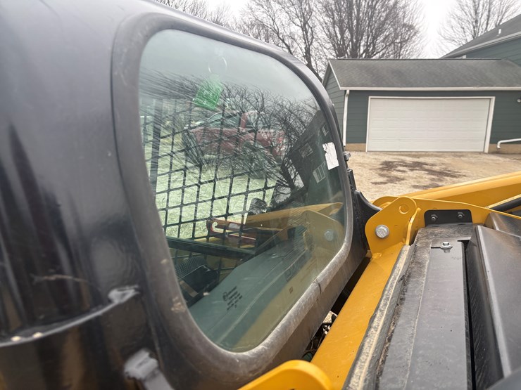 2023-caterpillar-289d3-image-25