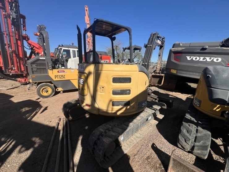 2017-deere-50g-image-4