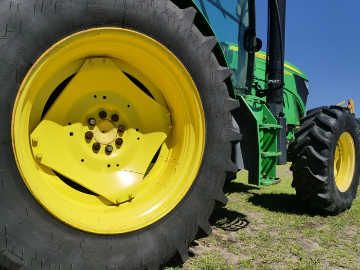 john-deere-6125r-image-7
