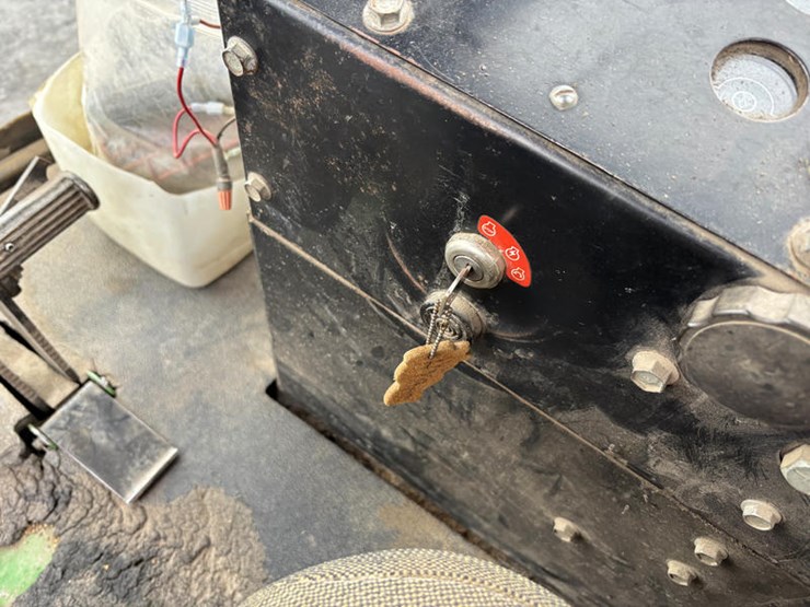 1989-john-deere-6000-image-35