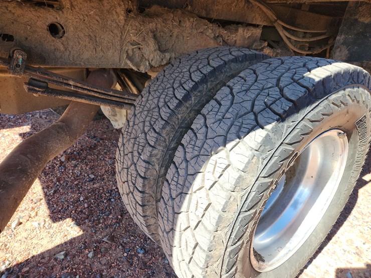 2018-ram-3500-laramie-image-13